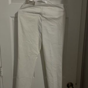 Size 2 R   Chico slacks